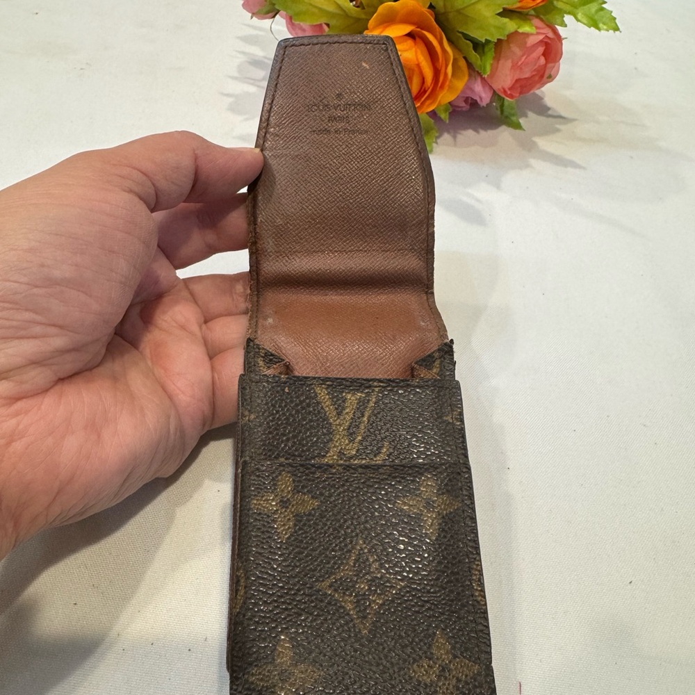 Authentic Louis Vuitton Monogram Makeup Wallet and Key Holder Set - Picture 11 of 14